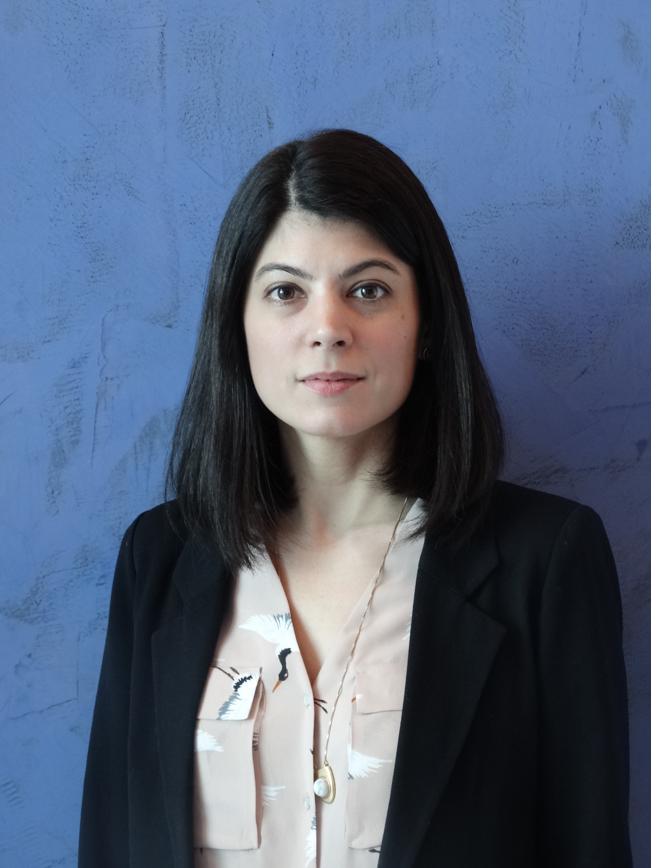 Dr. Ana Ortin-Peralta